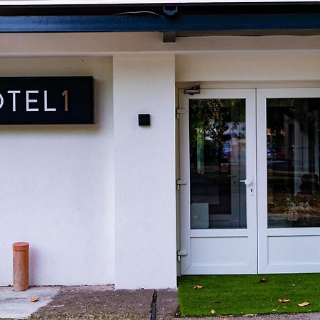 Motel1- A Megfizetheto Luxus! Dunaújváros Dış mekan fotoğraf