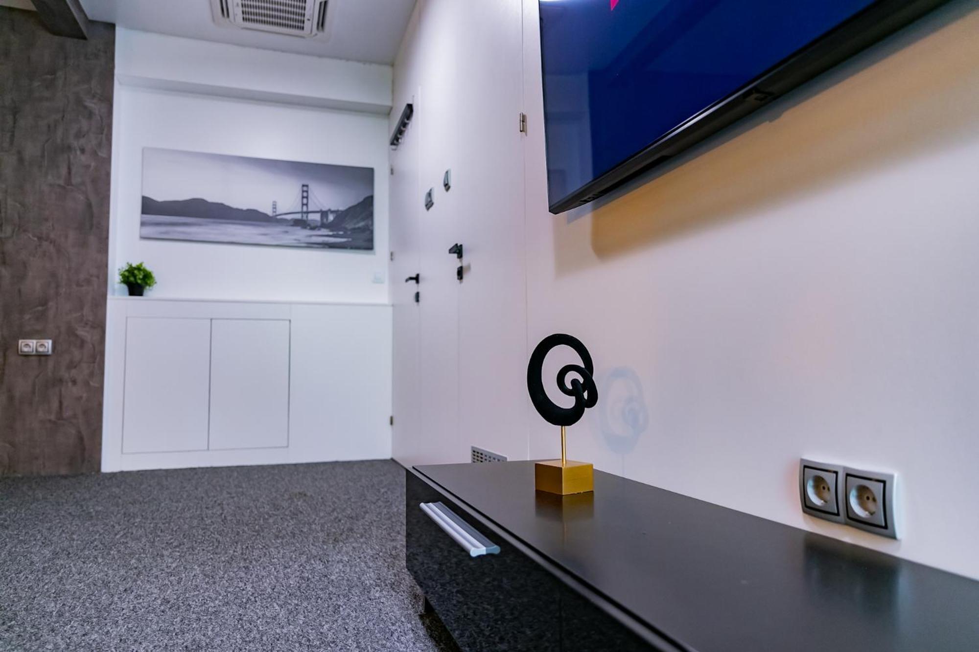 Motel1- A Megfizetheto Luxus! Dunaújváros Dış mekan fotoğraf