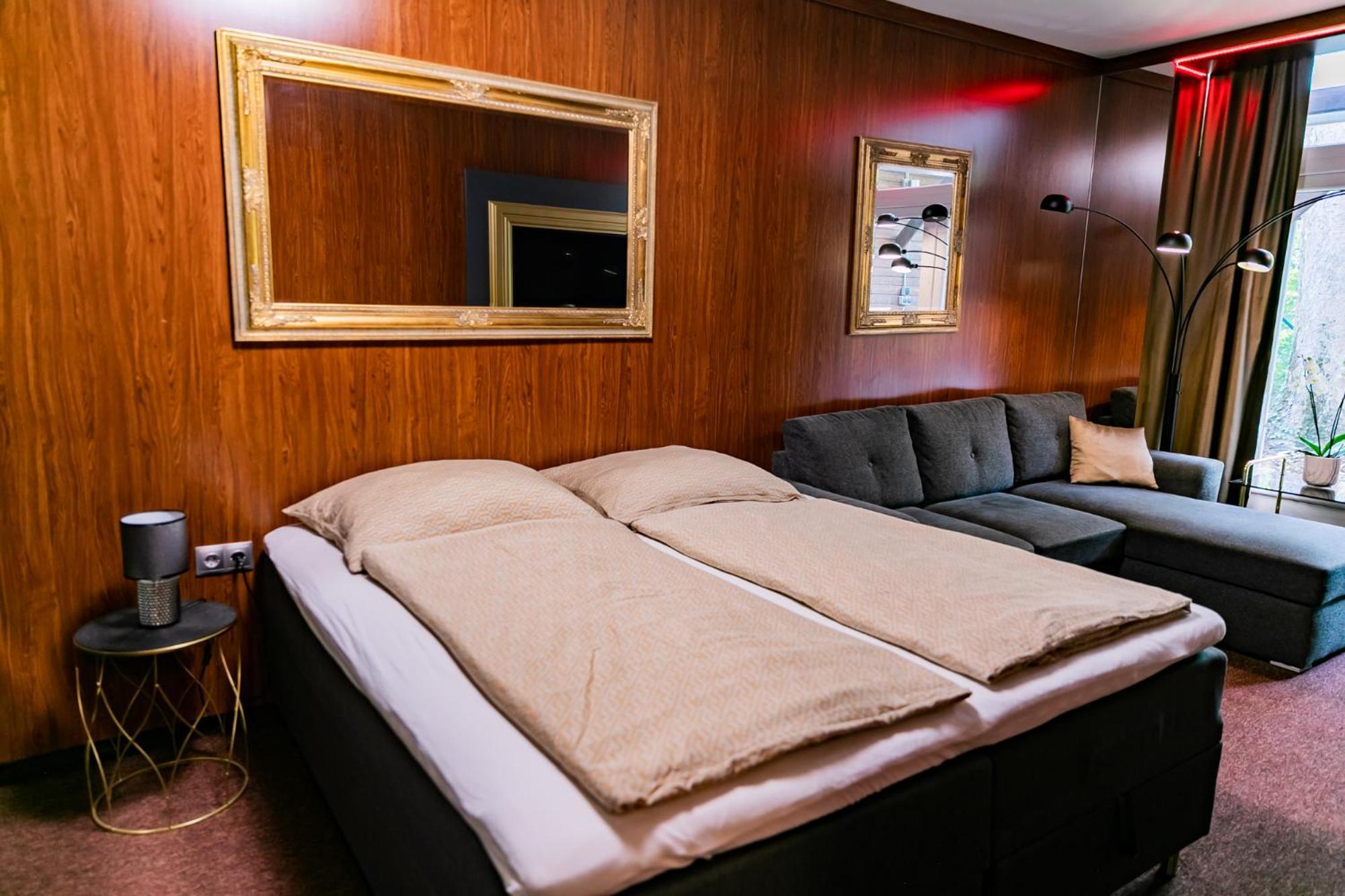 Motel1- A Megfizetheto Luxus! Dunaújváros Dış mekan fotoğraf