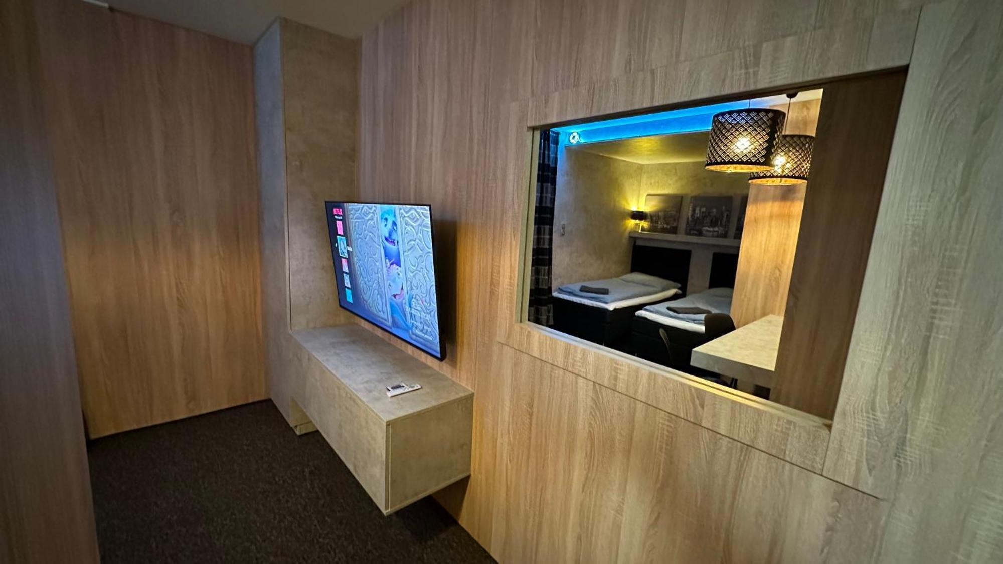 Motel1- A Megfizetheto Luxus! Dunaújváros Dış mekan fotoğraf